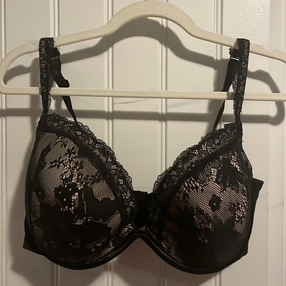 Black lace bra